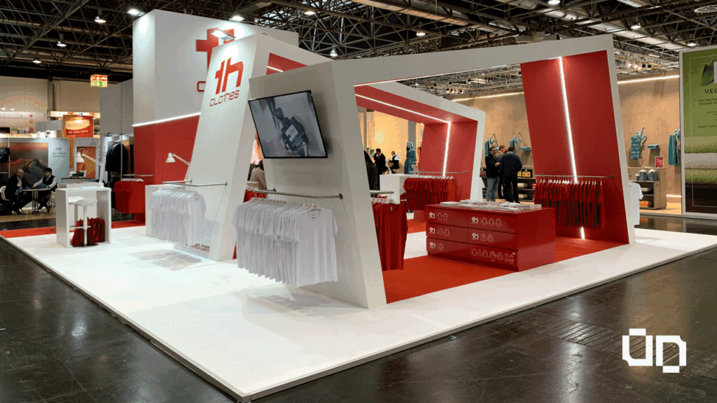 Stand para feira da TH Clothes desenvolvido pela UNDONE